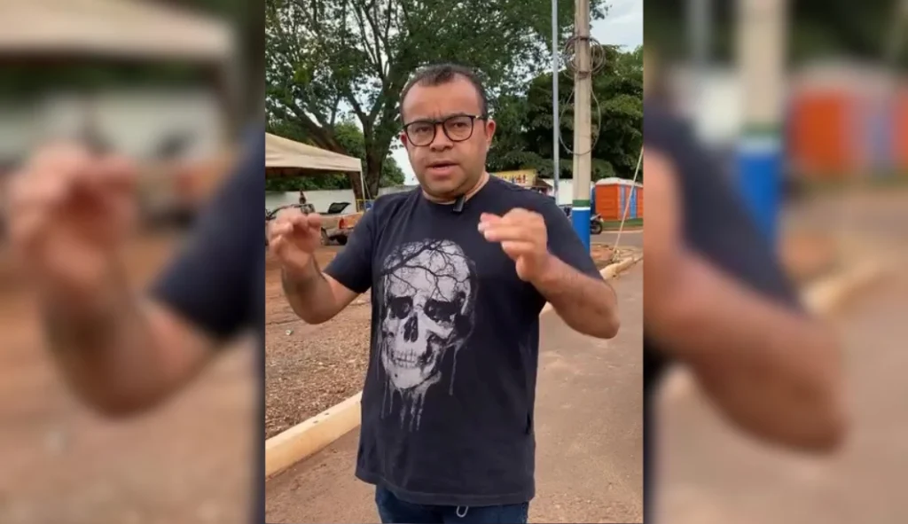 Partido expulsa prefeito do MA após mensagens sobre apoio a Flávio Bolsonaro