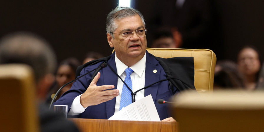 Flávio Dino autoriza Polícia Federal a acessar investigação sobre produtora do Dark Horse