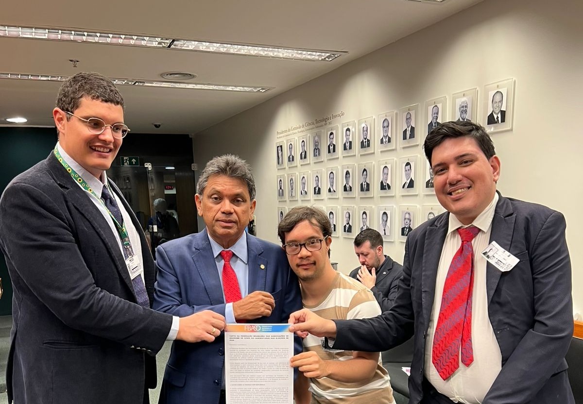 “A presença da família também é parte do cuidado”, diz Márcio Jerry após aprovação de projeto sobre autismo