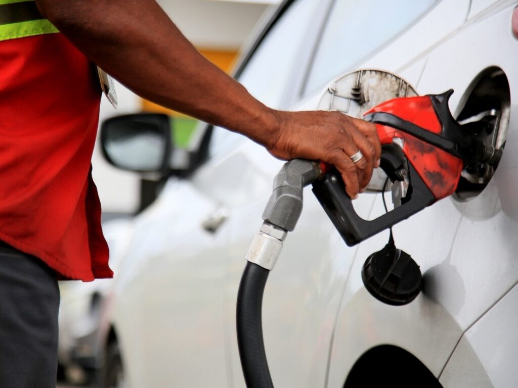 Justiça condena posto em São Luís a pagar R$ 300 mil por vender gasolina adulterada