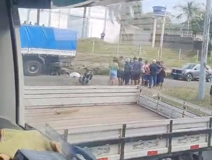 Motociclista tenta desviar de buraco e morre em acidente na BR-135
