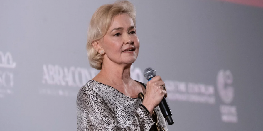 Julia Lemmertz fala sobre arte e política ao ser homenageada no Festival de Brasília