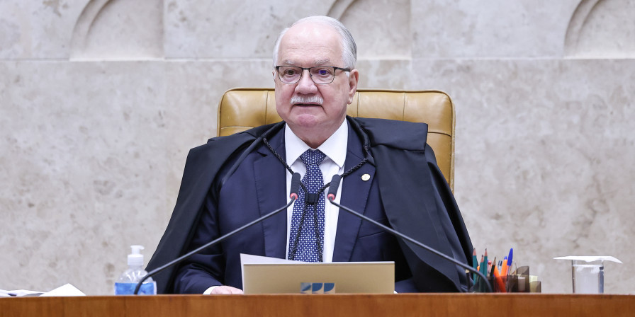Fachin dá 24 horas para PF enviar informações sobre celular de Vorcaro