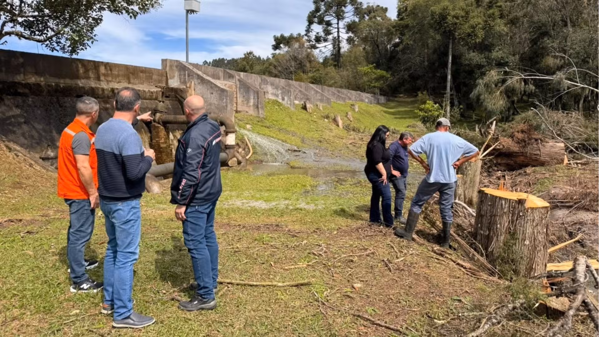 Após risco de barragem romper, moradores têm autorização para retornar às suas no RS
